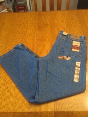 Wrangler Men's Rugged Wear Relaxed Stretch Flex Denim Blue Jeans- 36" x 32" NEW